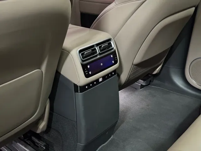Li Auto Li Auto L7 2025 Ultra Smart Renewal Edition — Фото автомобиля 15