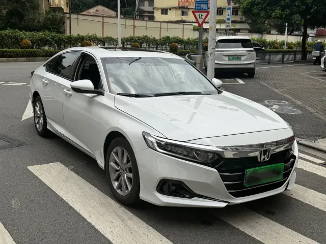 Фотография автомобиля — Honda Accord