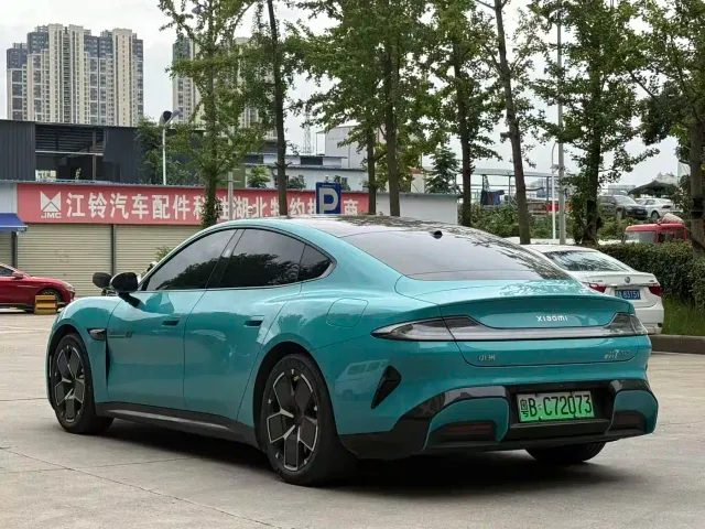 Xiaomi SU7 — Фото автомобиля 15