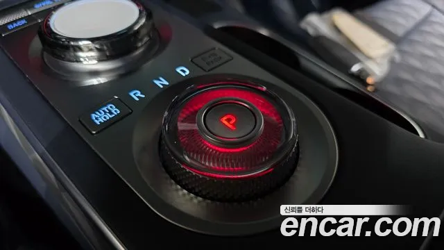Genesis GV70 2.5T Бензин AWD — Фото автомобиля 9