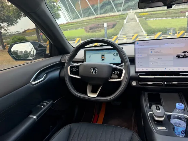 Changan Eado — Фото автомобиля 8