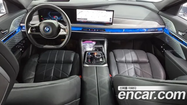 BMW i7 — Фото автомобиля 7