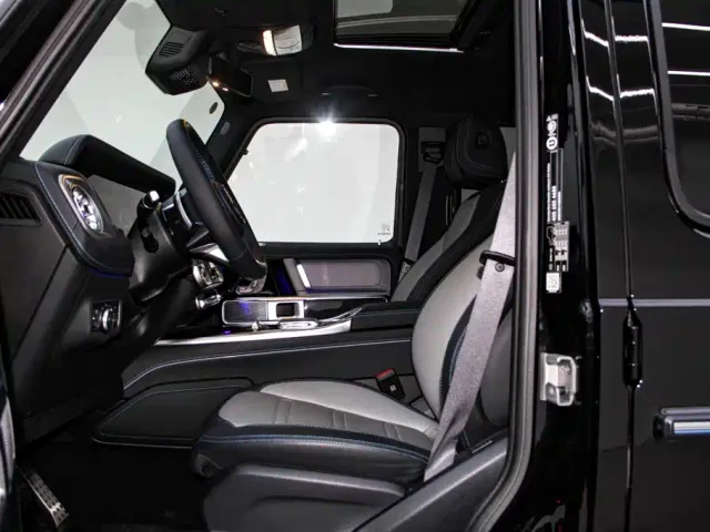 Mercedes-Benz G-Class — Фото автомобиля 23