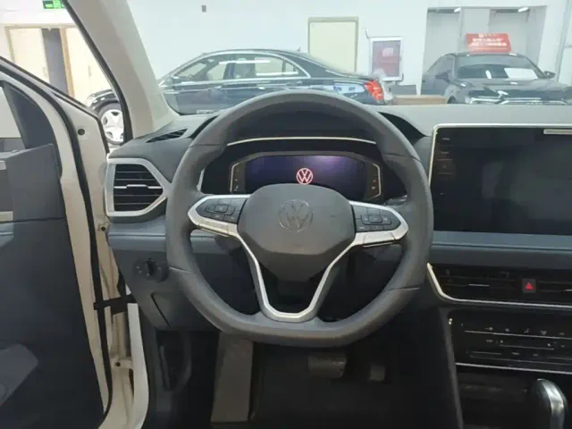 Volkswagen Tharu — Фото автомобиля 10