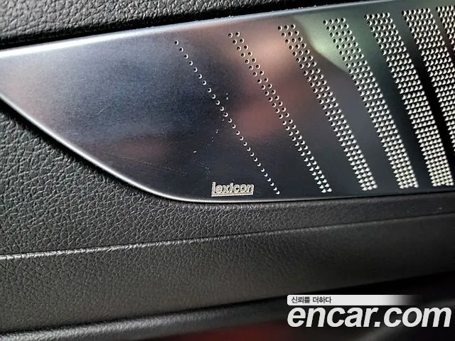 Genesis G80 Electrified G80 (RG3) — Фото автомобиля 24