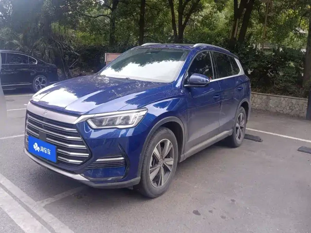 Фотография автомобиля — BYD Song Pro