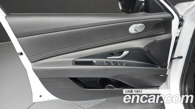 Hyundai Avante CN7 — Фото автомобиля 13