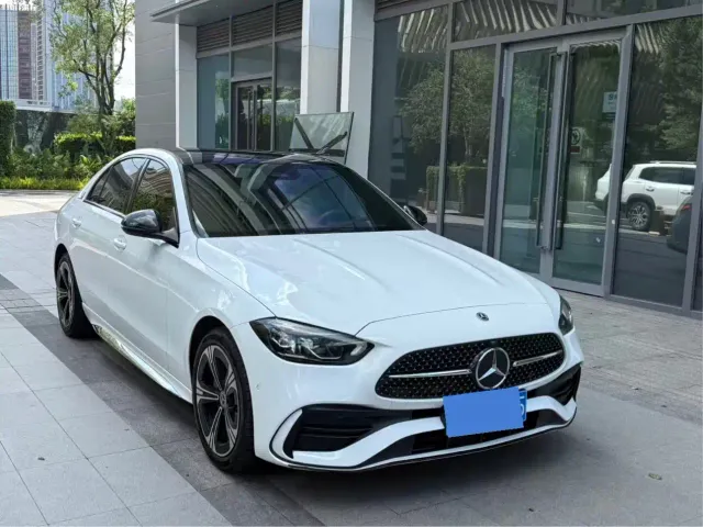 Mercedes-Benz C-Class — Фото автомобиля 2