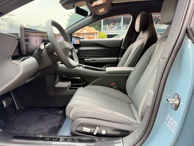 Audi E5 Sportback — Фото автомобиля 5