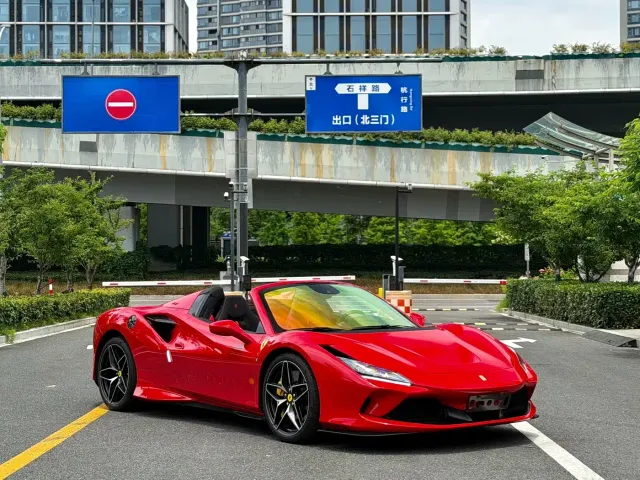 Ferrari F8 — Фото автомобиля 2