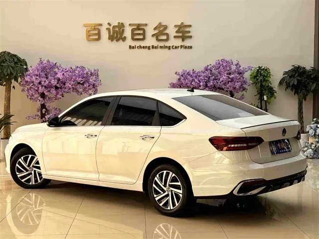 Volkswagen Lavida — Фото автомобиля 7