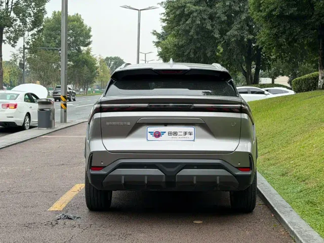 Geely Galaxy L7 — Фото автомобиля 5