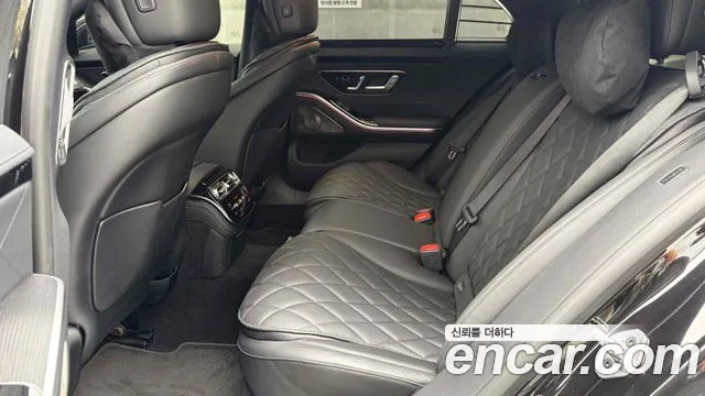 Mercedes-Benz S-Class — Фото автомобиля 10