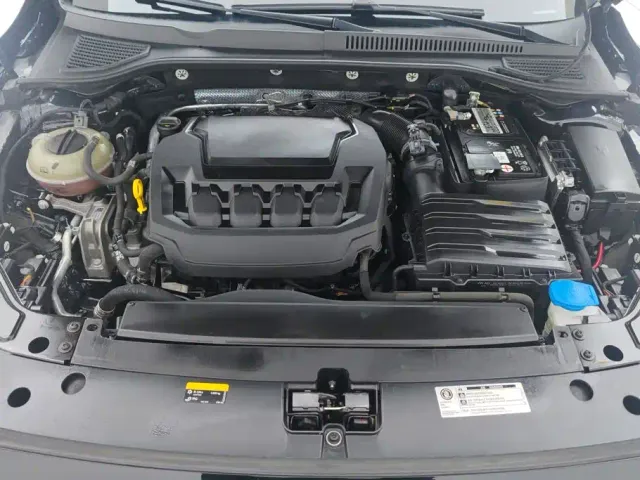 Volkswagen Passat — Фото автомобиля 10