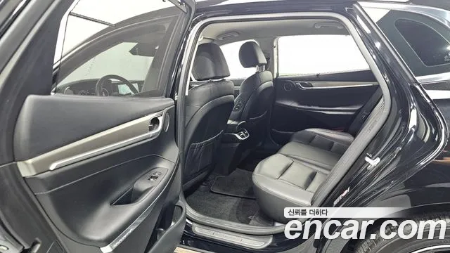 Hyundai Grandeur Grandeur (New) — Фото автомобиля 12