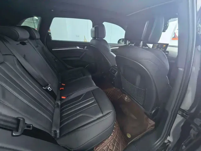 Audi Q5L — Фото автомобиля 13