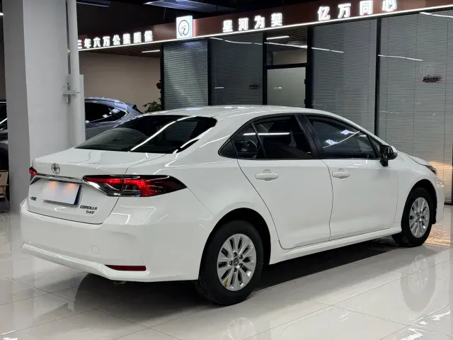 Toyota Corolla — Фото автомобиля 19
