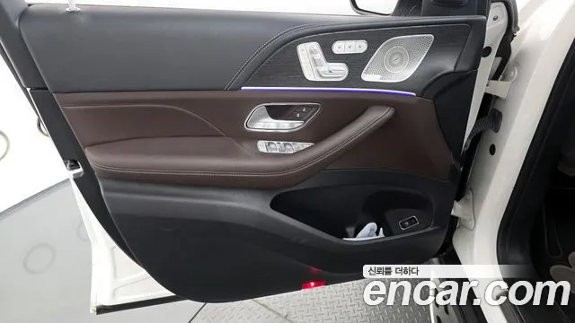 Mercedes-Benz GLE-Class — Фото автомобиля 19