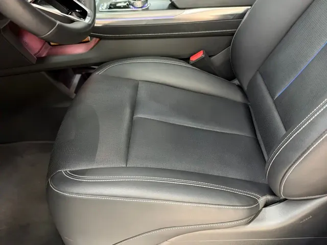 Cadillac XT5 — Фото автомобиля 13