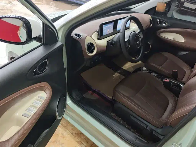 Wuling Bingo — Фото автомобиля 11