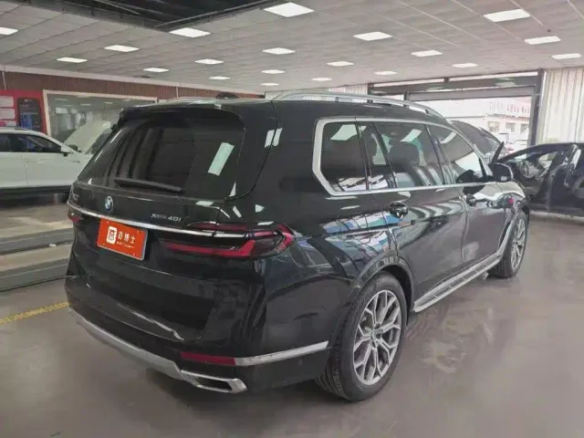 BMW X7 — Фото автомобиля 3