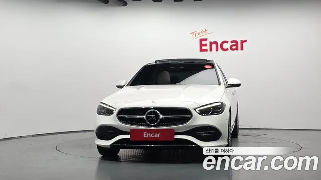Фотография автомобиля — Mercedes-Benz C-Class