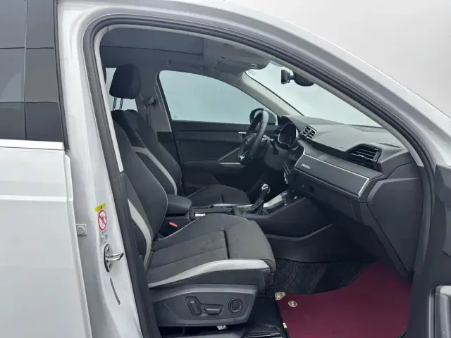 Audi Q3 — Фото автомобиля 14