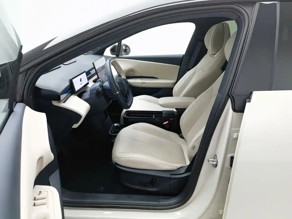 Lynk & Co Lynk & Co Z20 2025 530km RWD Max — Фото автомобиля 10