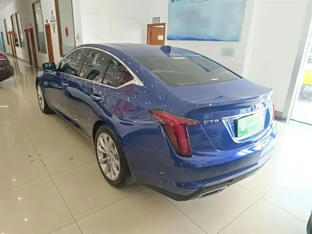 Cadillac CT5 — Фото автомобиля 4