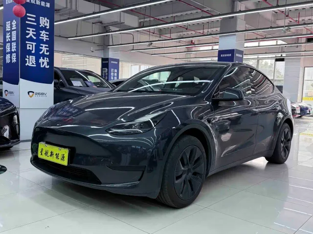 Фотография автомобиля — Tesla Model Y