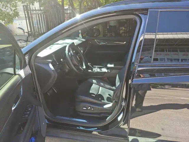 Cadillac XT5 — Фото автомобиля 4