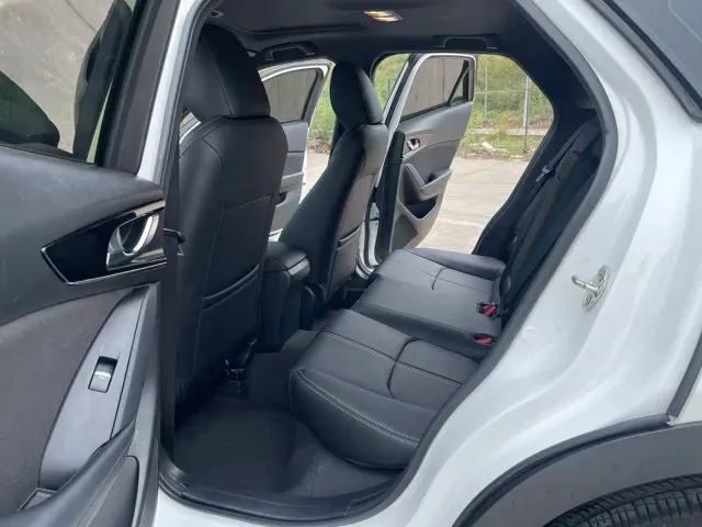 Mazda CX-4 — Фото автомобиля 8