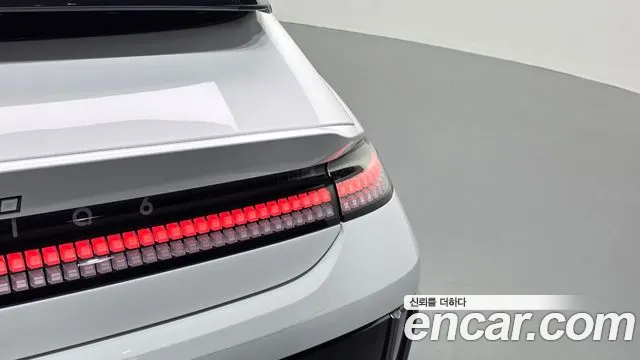 Hyundai Ioniq 6 — Фото автомобиля 8