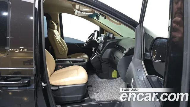 Hyundai Staria — Фото автомобиля 11