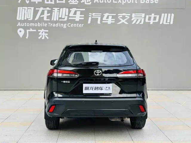 Toyota Corolla Cross — Фото автомобиля 5