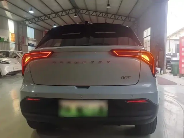 Geely Geometry E Firefly — Фото автомобиля 5