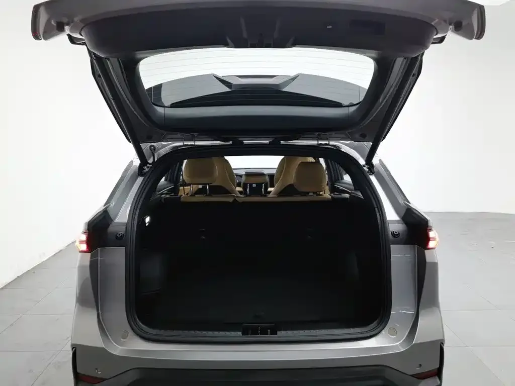 Geely Galaxy Galaxy L7 2023 1.5T 115km Starship — Фото автомобиля 16
