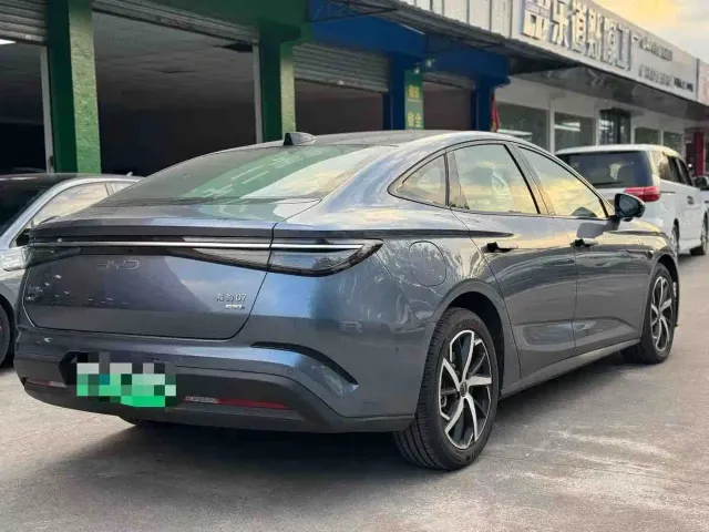 BYD Seal 07 DM-i — Фото автомобиля 6