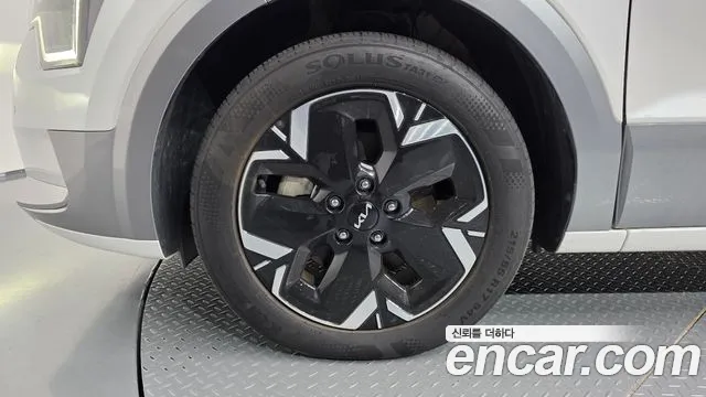 Kia Niro Niro (New) — Фото автомобиля 5