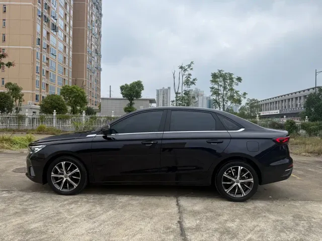 Geely Emgrand — Фото автомобиля 10
