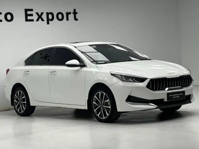 Kia K3 — Фото автомобиля 3