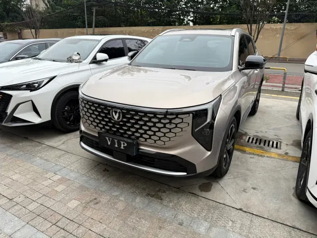 Фотография автомобиля — Changan CS55 Plus