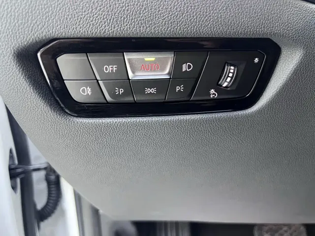 BMW 3 Series — Фото автомобиля 12