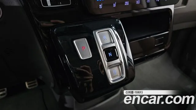 Hyundai Staria — Фото автомобиля 9