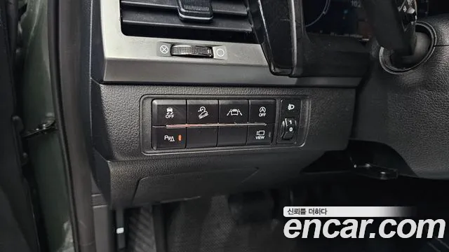 KG_Mobility_Ssangyong Rexton Новый Rexton Sport Khan Дизель 2.2 4WD — Фото автомобиля 15