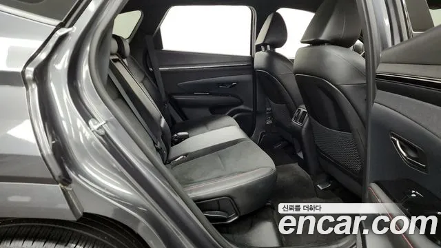 Hyundai Tucson Tucson (NX4) Дизель 2.0 2WD — Фото автомобиля 12