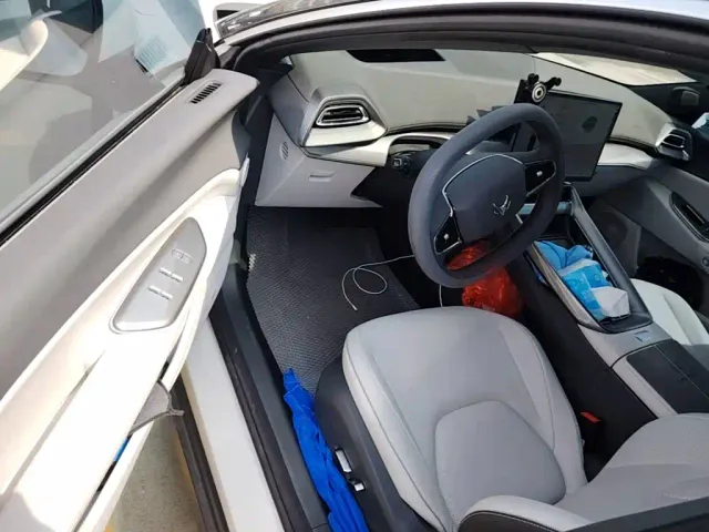 Arcfox Alpha S5 — Фото автомобиля 15