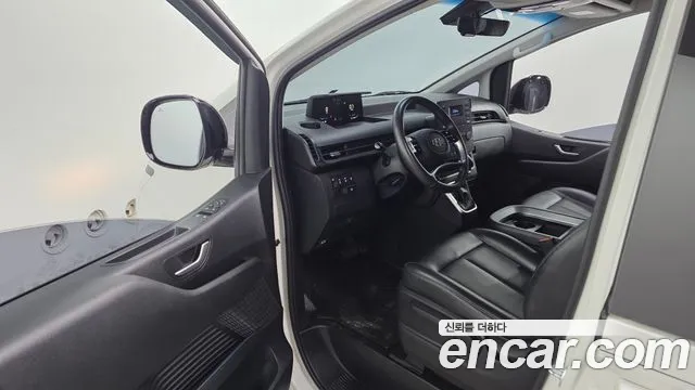 Hyundai Staria Staria Карго 5 мест — Фото автомобиля 10