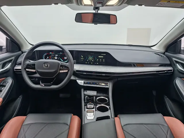 Changan Eado — Фото автомобиля 15