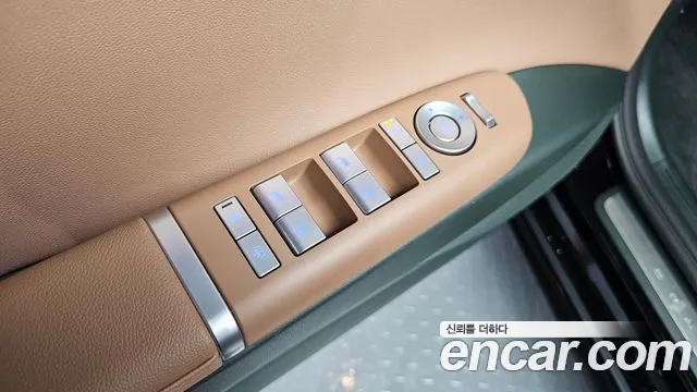 Hyundai Grandeur GN7 — Фото автомобиля 28